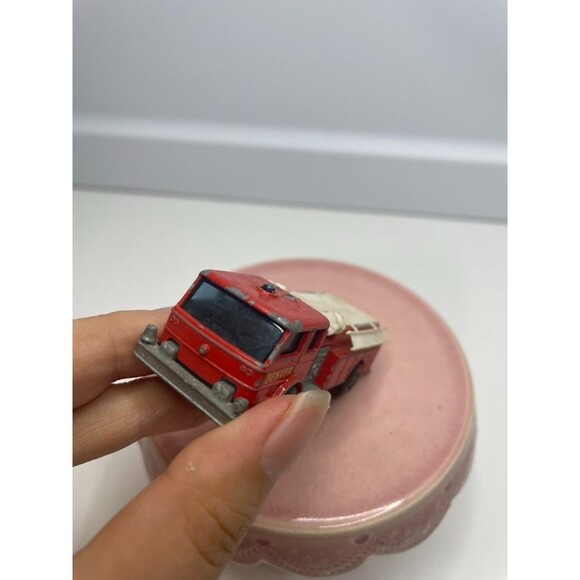 Vintage Matchbox Lesney Red Denver Fire Pumper Truck #29 Made In England - Picture 2 of 6